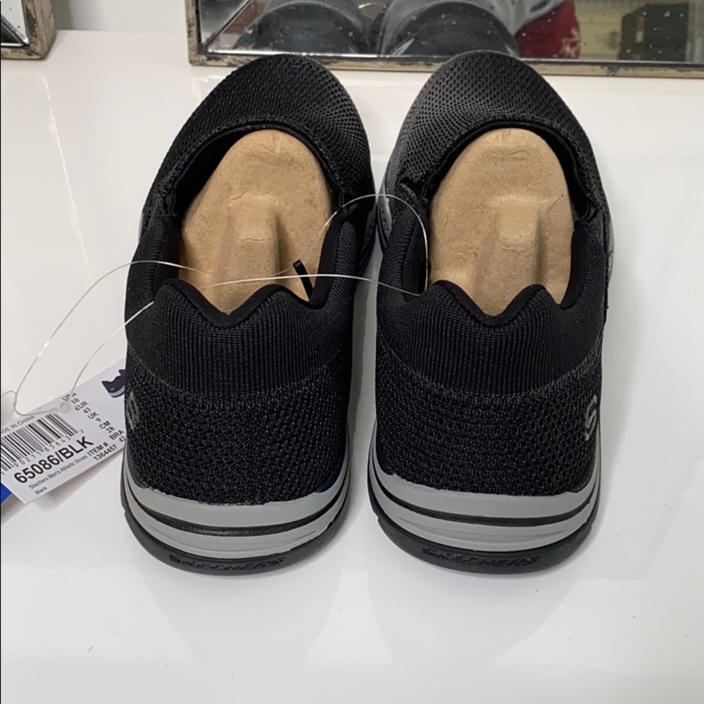 ‼️ 🆕 Skechers Relaxed Fit Shoes ‼️ - Picture 5 of 7